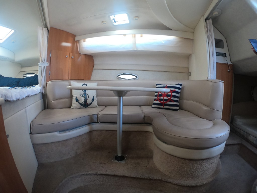 2001 30′ Bayliner 3055