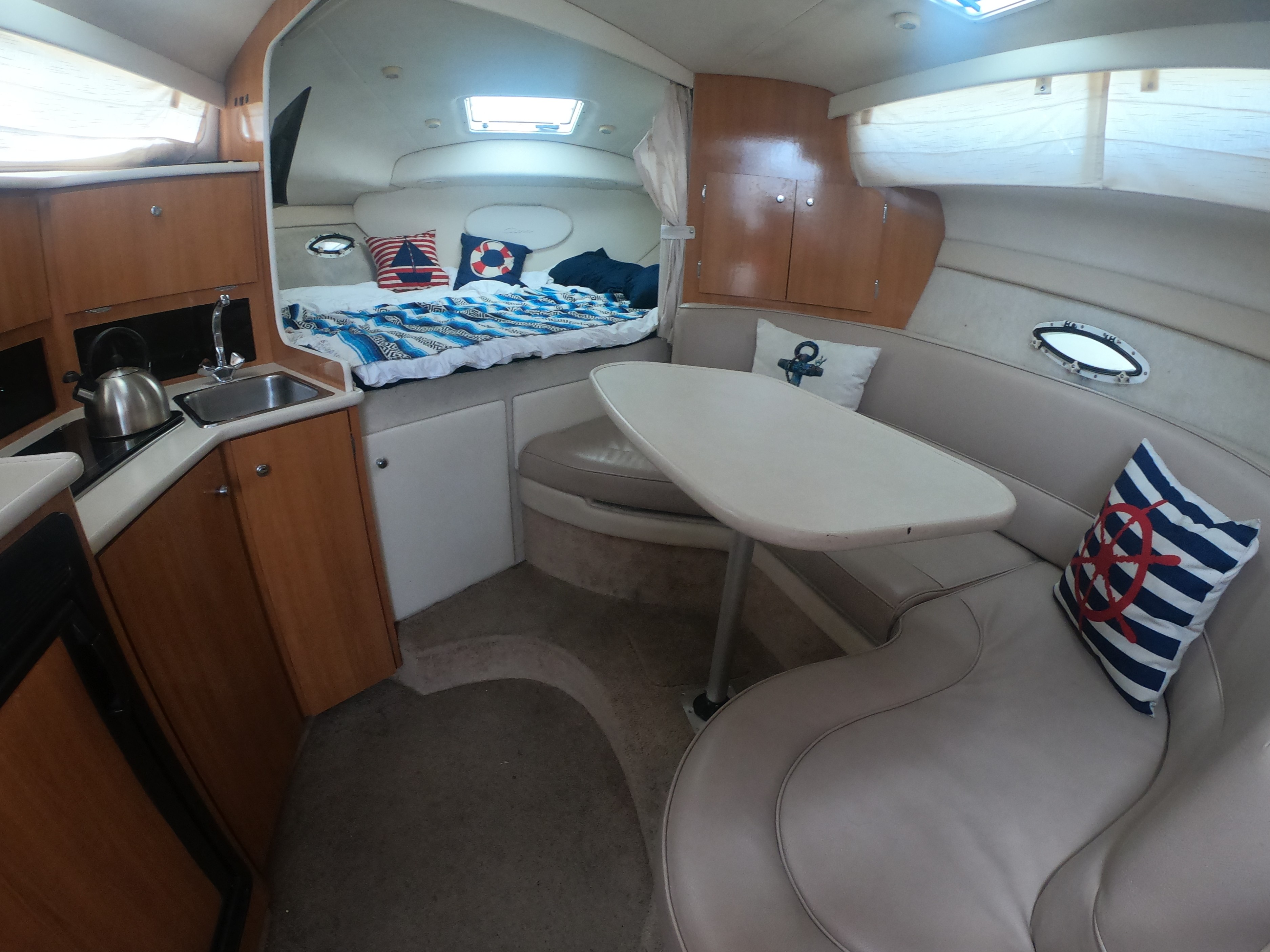 2001 30′ Bayliner 3055