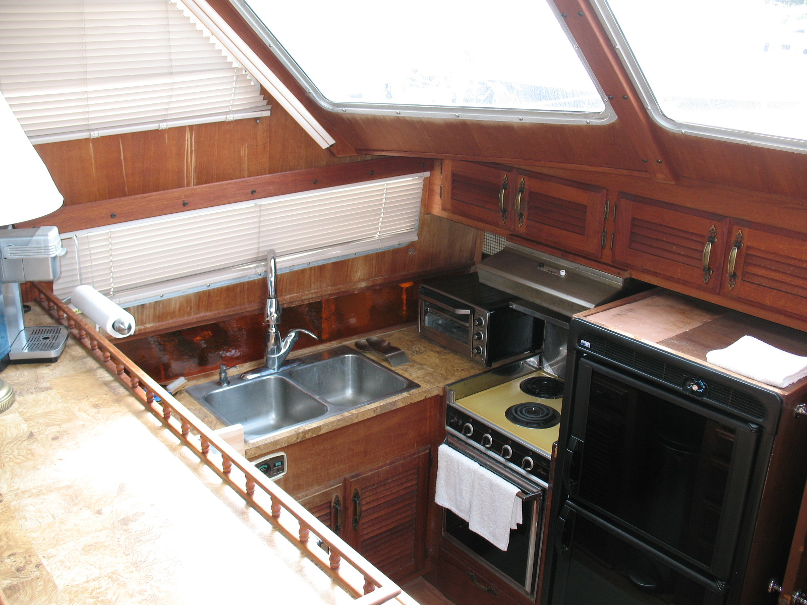 1979 48′ TOLLYCRAFT