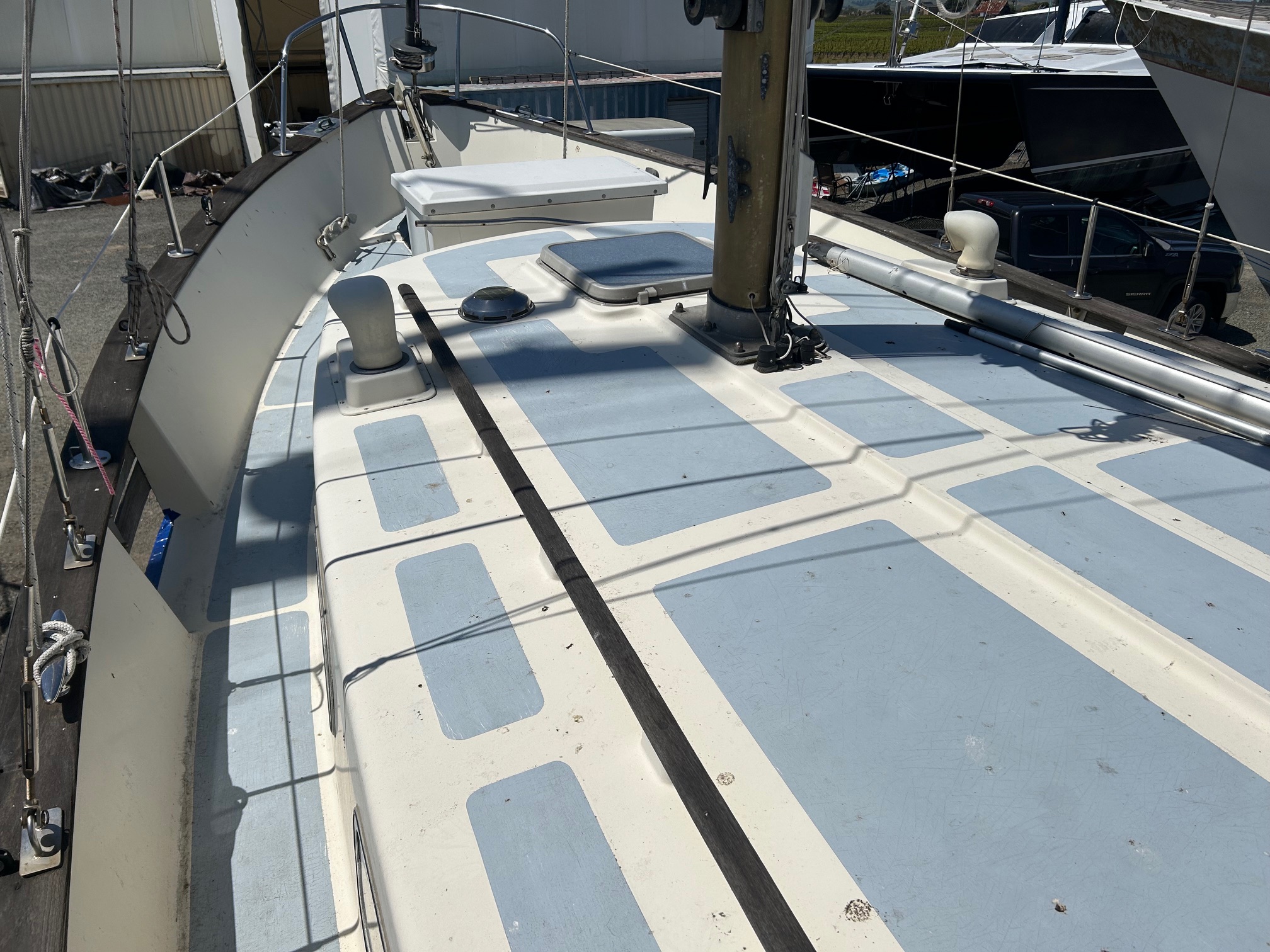 1977 37′ Fisher Cruising Ketch