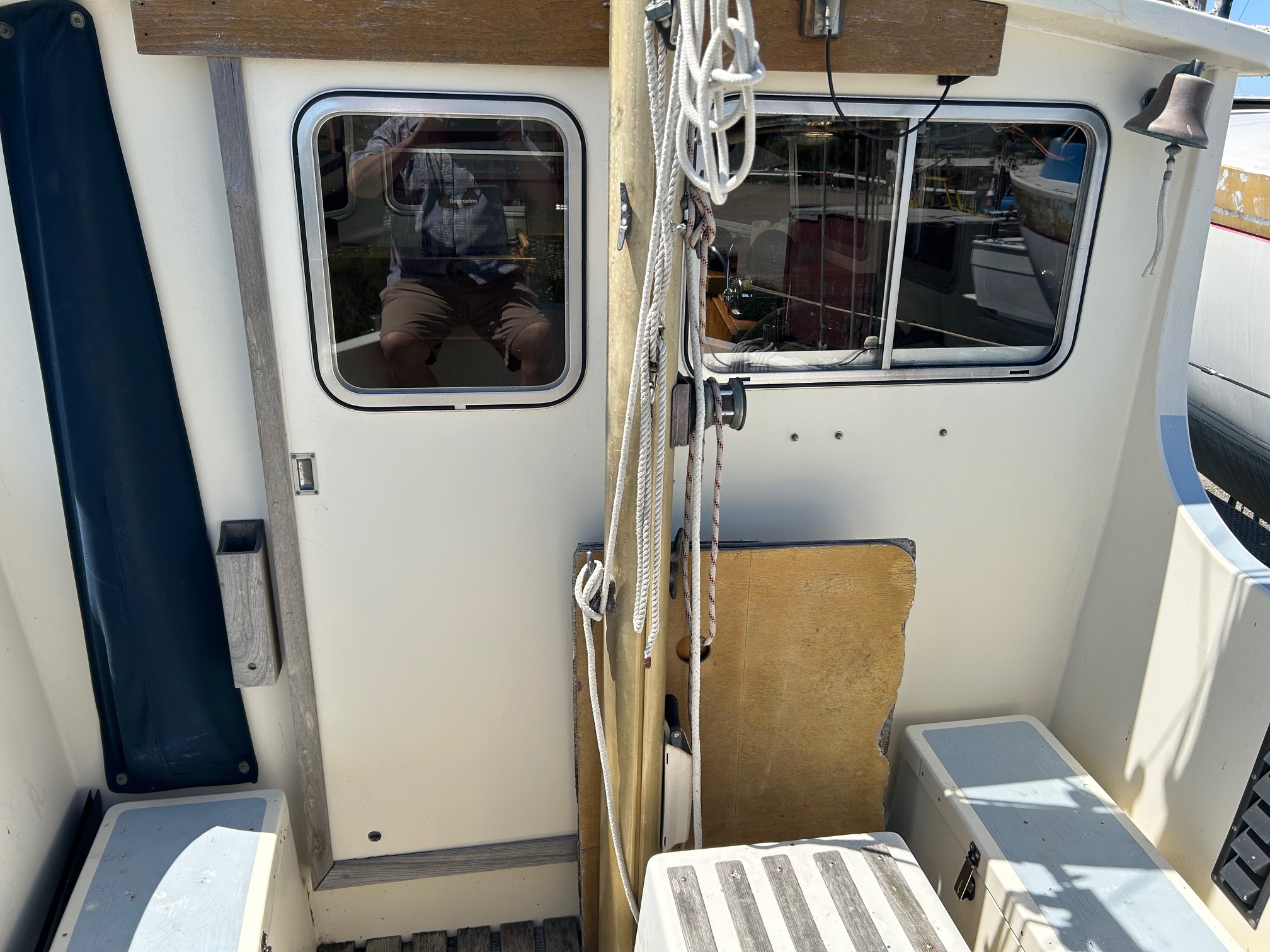 1977 37′ Fisher Cruising Ketch