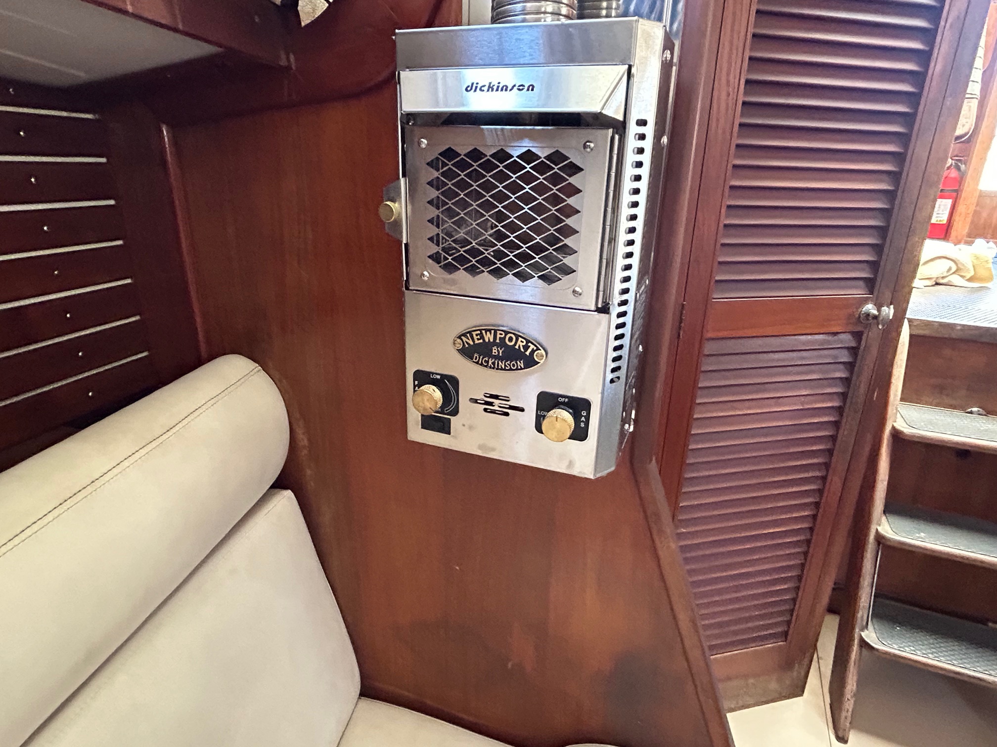 1977 37′ Fisher Cruising Ketch