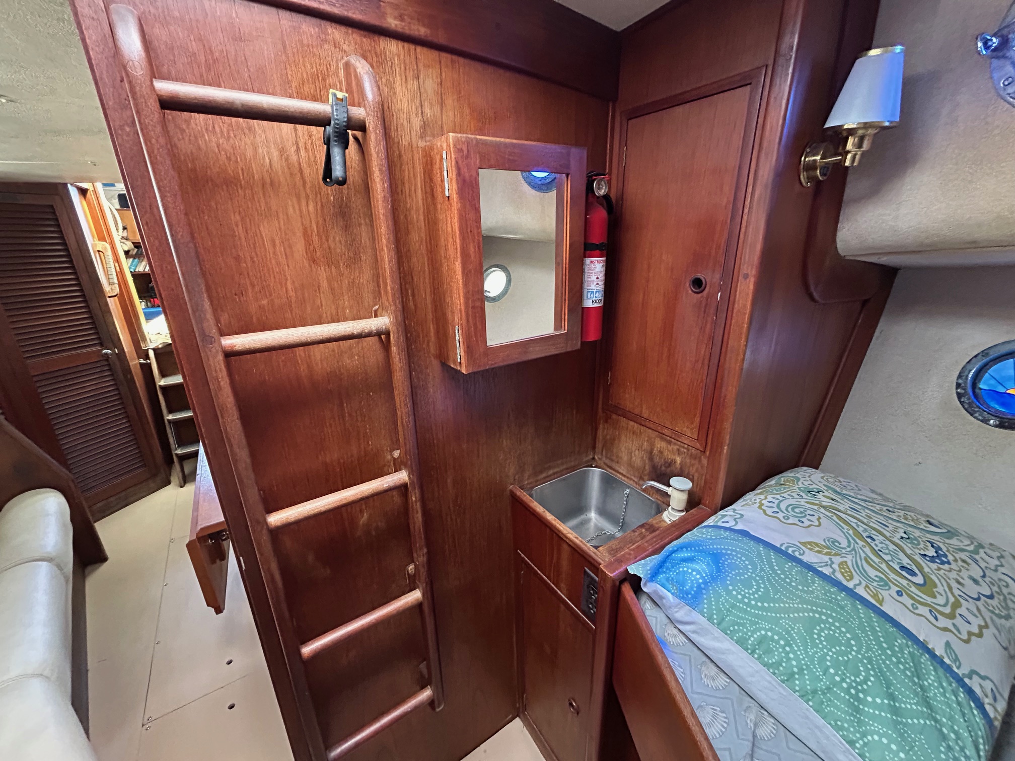 1977 37′ Fisher Cruising Ketch