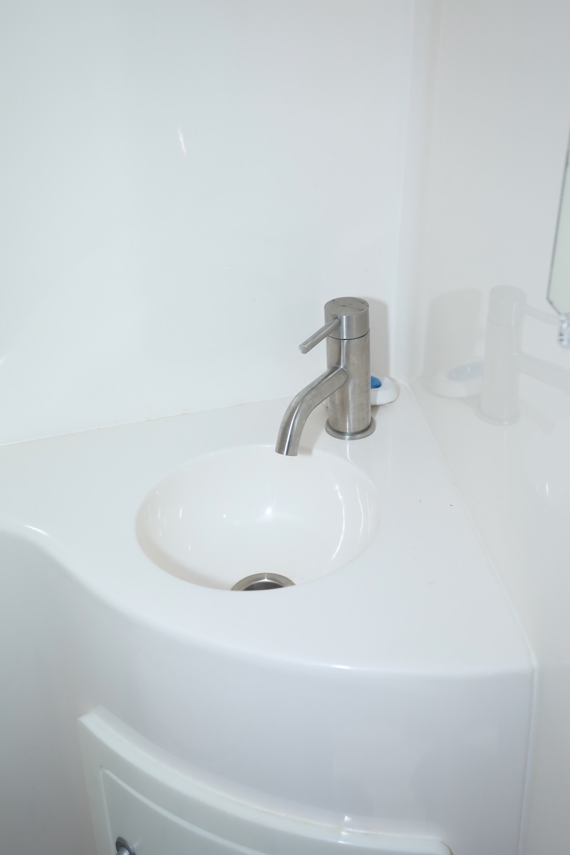 2020 26′ Regal XO Express Cruiser