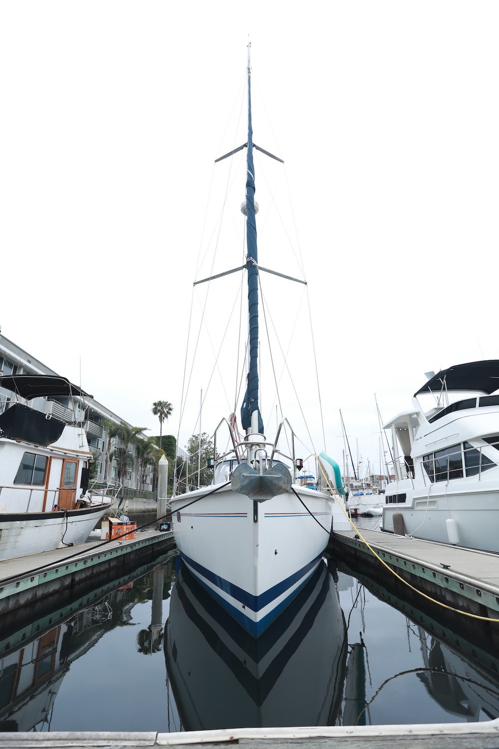 1995 43′ Hunter 430