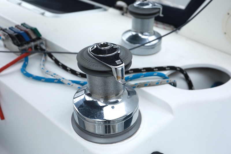 1995 43′ Hunter 430