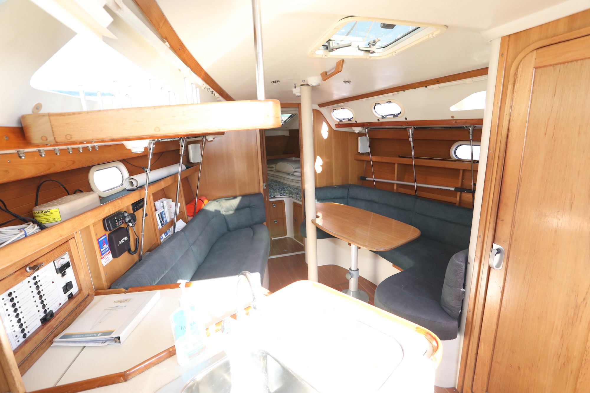 2000 32′ Catalina 320