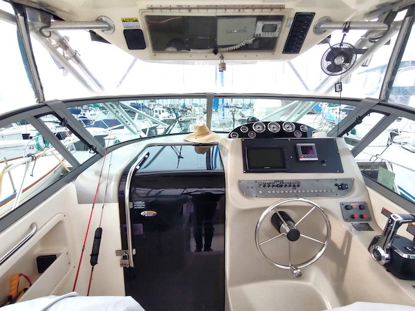 2003 29′ Trophy 2902 Walkaround