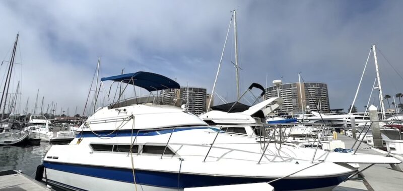 1989 Carver 30 Santego | Boat Universe