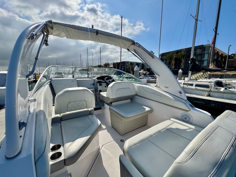 2020 26′ Regal XO Express Cruiser