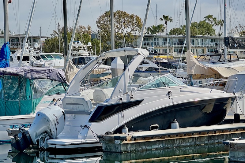 2020 26′ Regal XO Express Cruiser