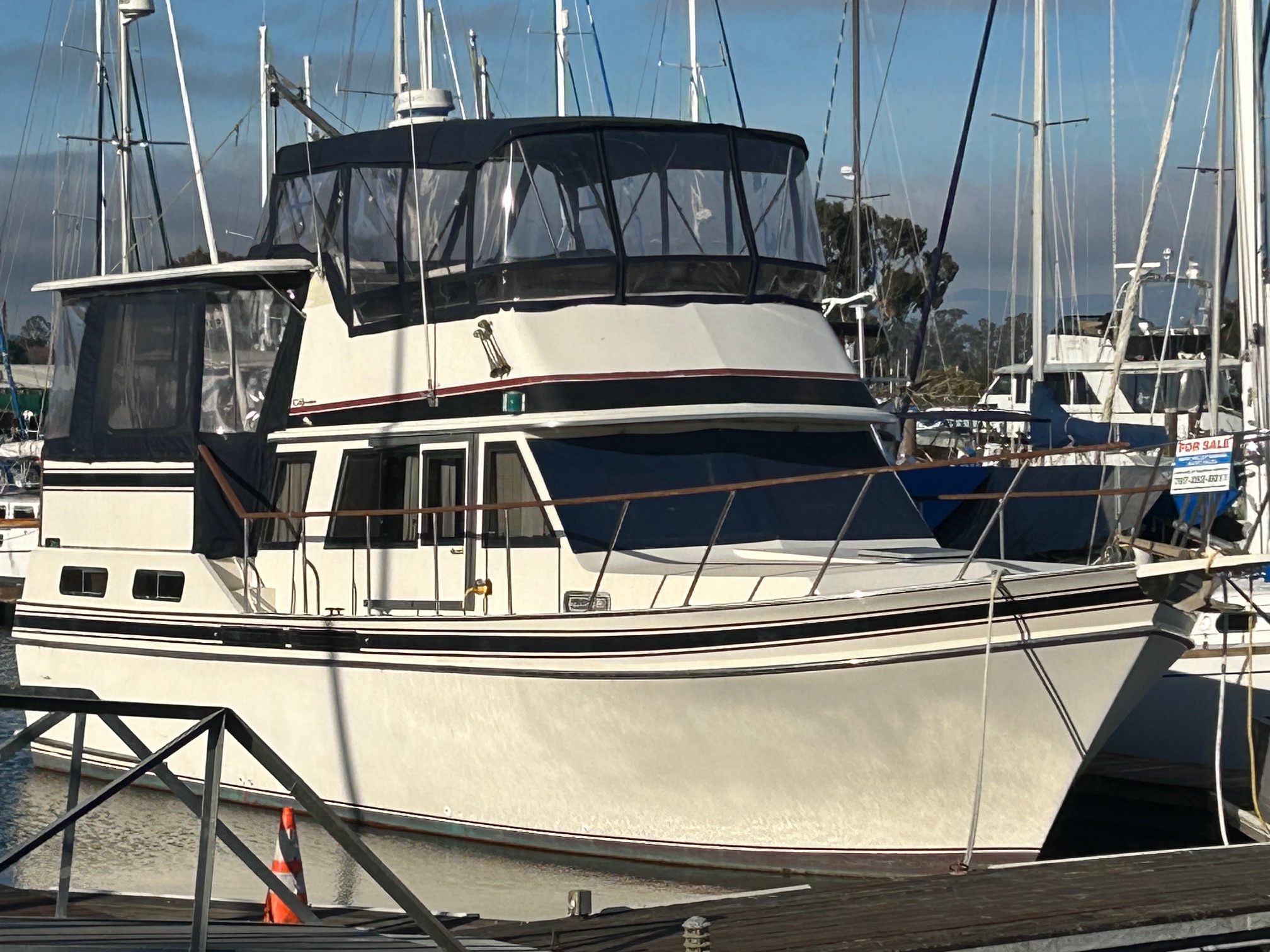 1984 38′ Californian Motor Yacht
