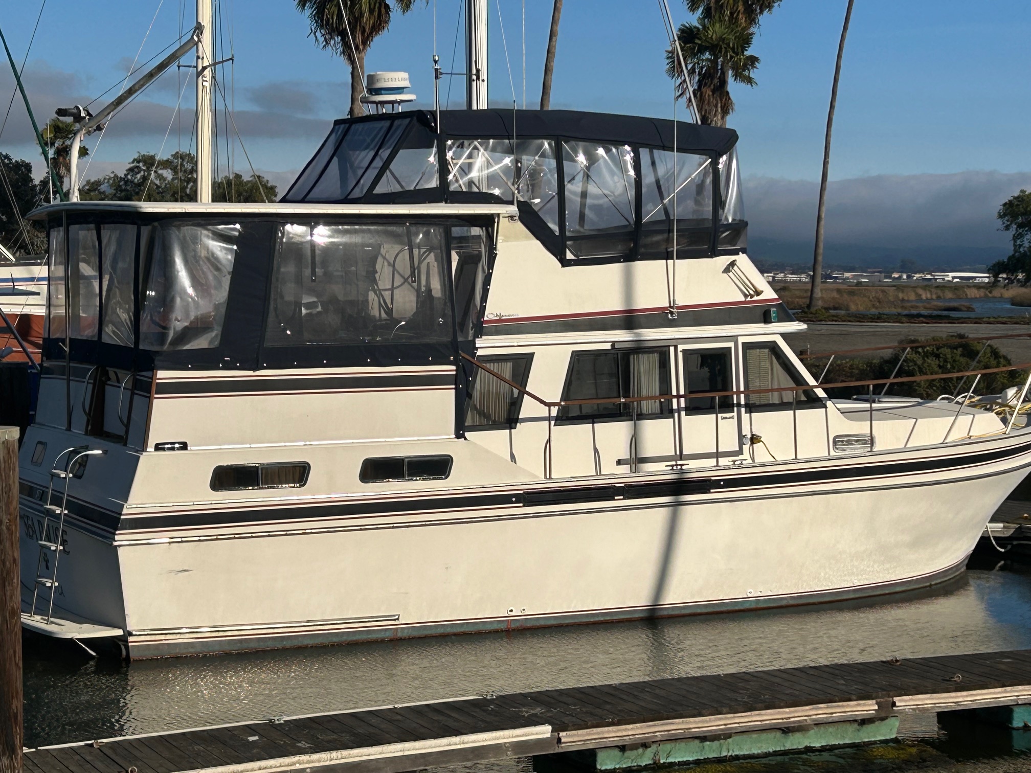 1984 38′ Californian Motor Yacht