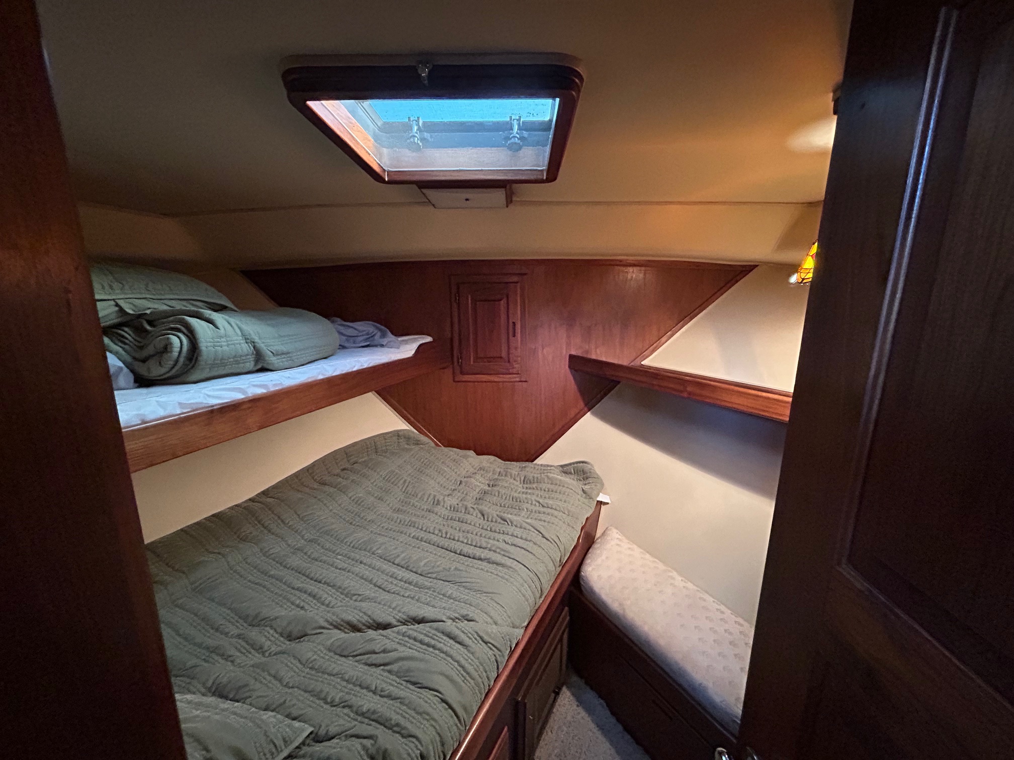 1984 38′ Californian Motor Yacht