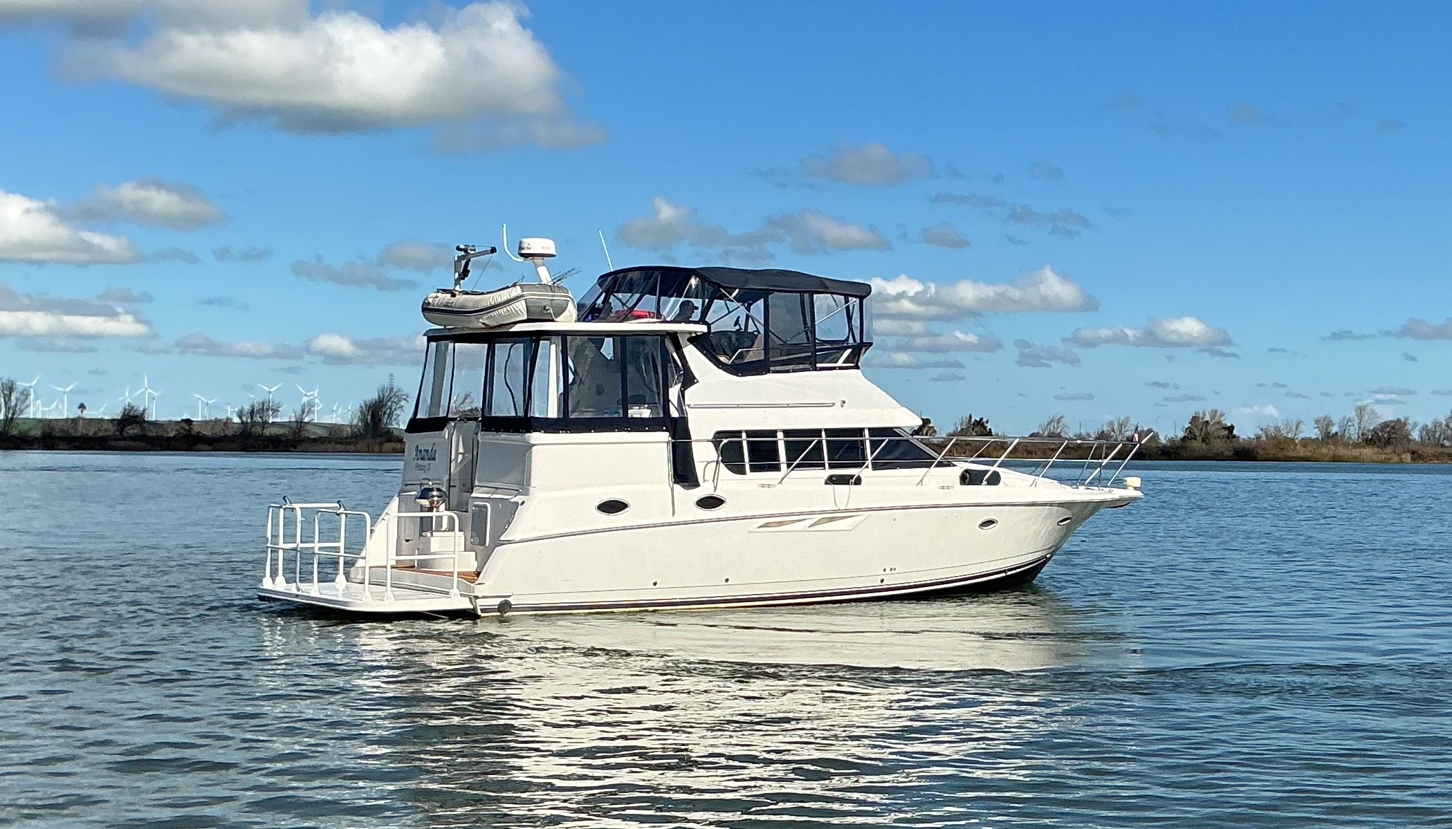 1999 42′ Silverton 422 Motor Yacht