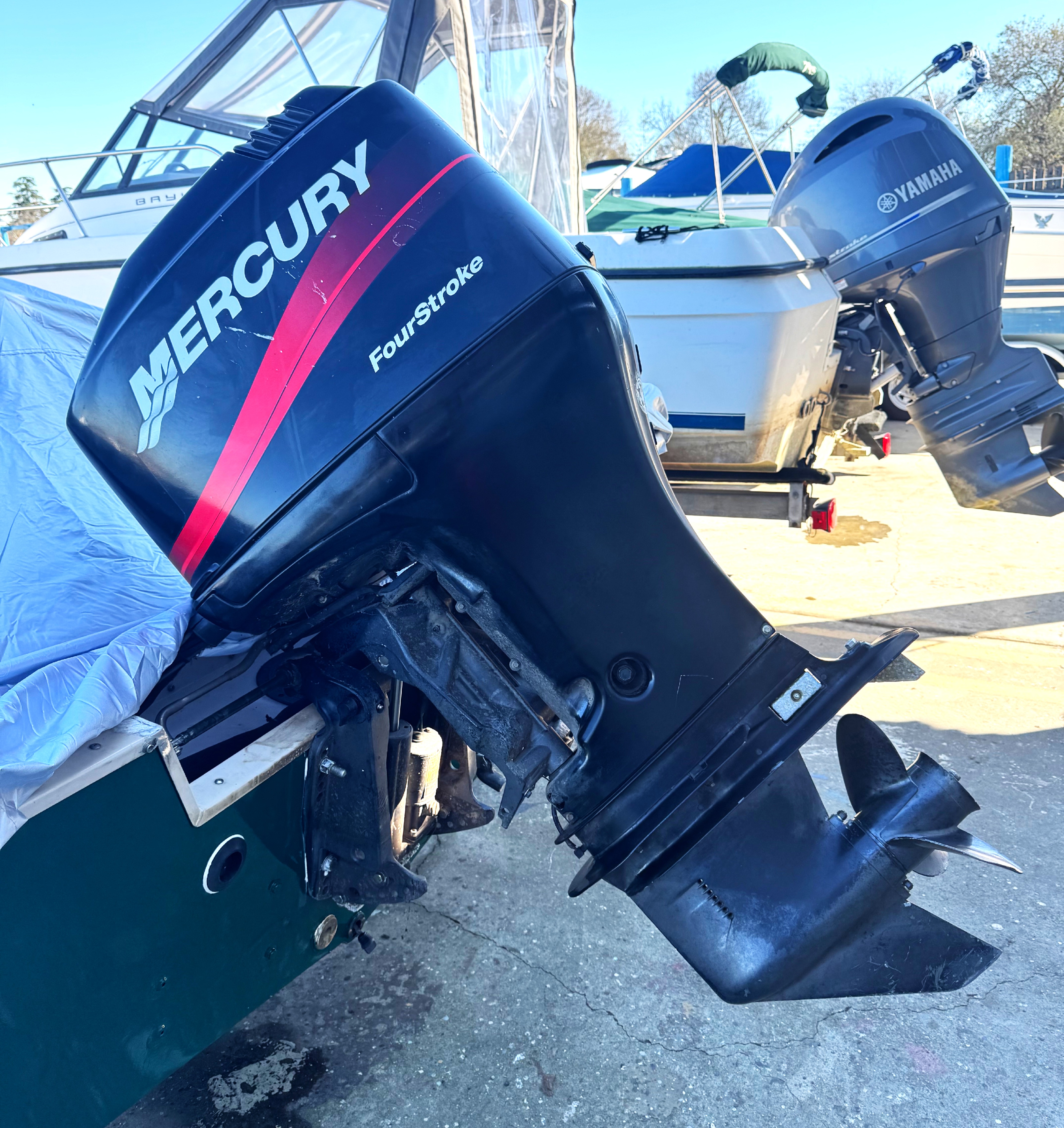 2002 17′ Crestliner Aluminum Fishing