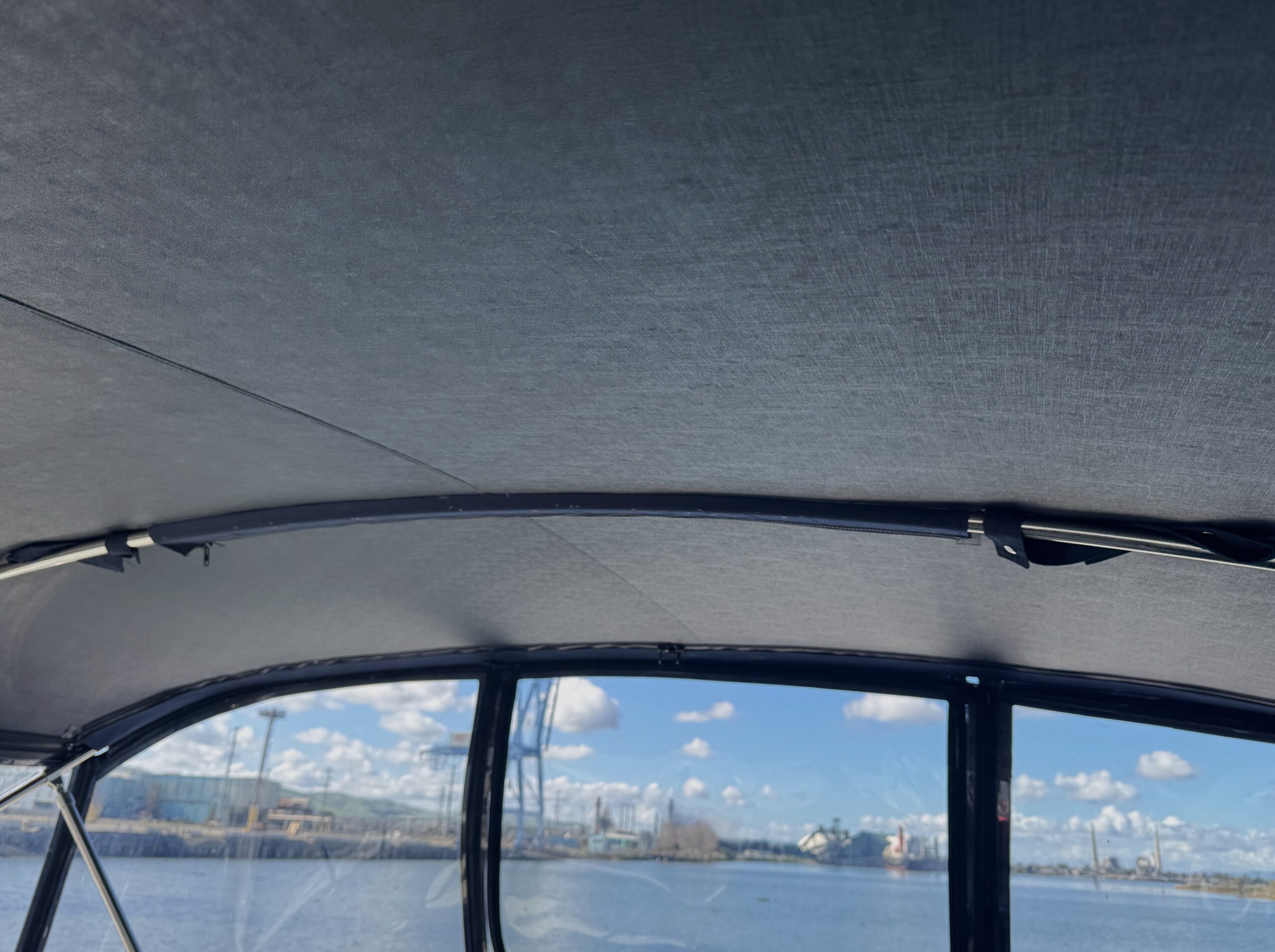 1999 42′ Silverton 422 Motor Yacht