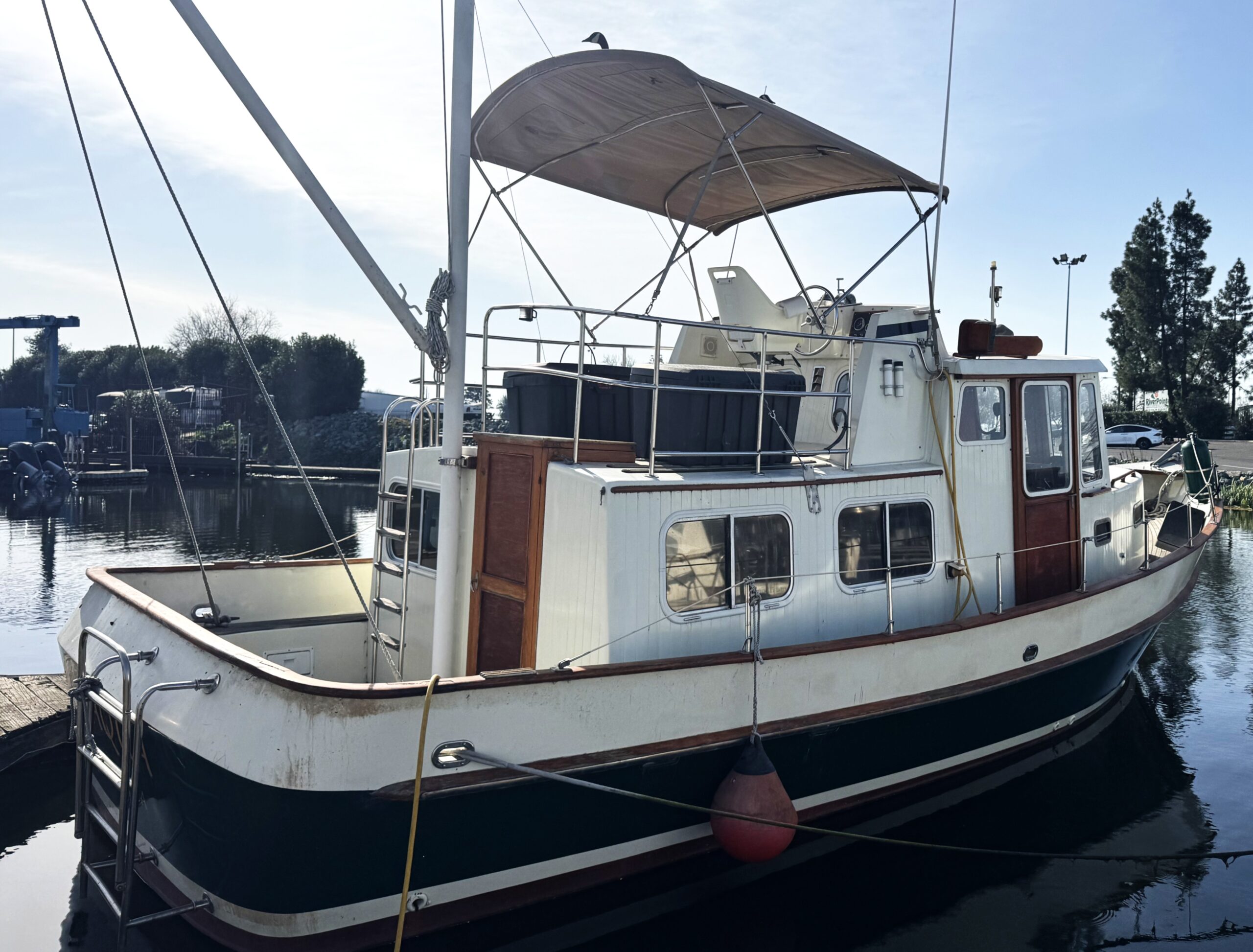 1985 Eagle Trawler 32