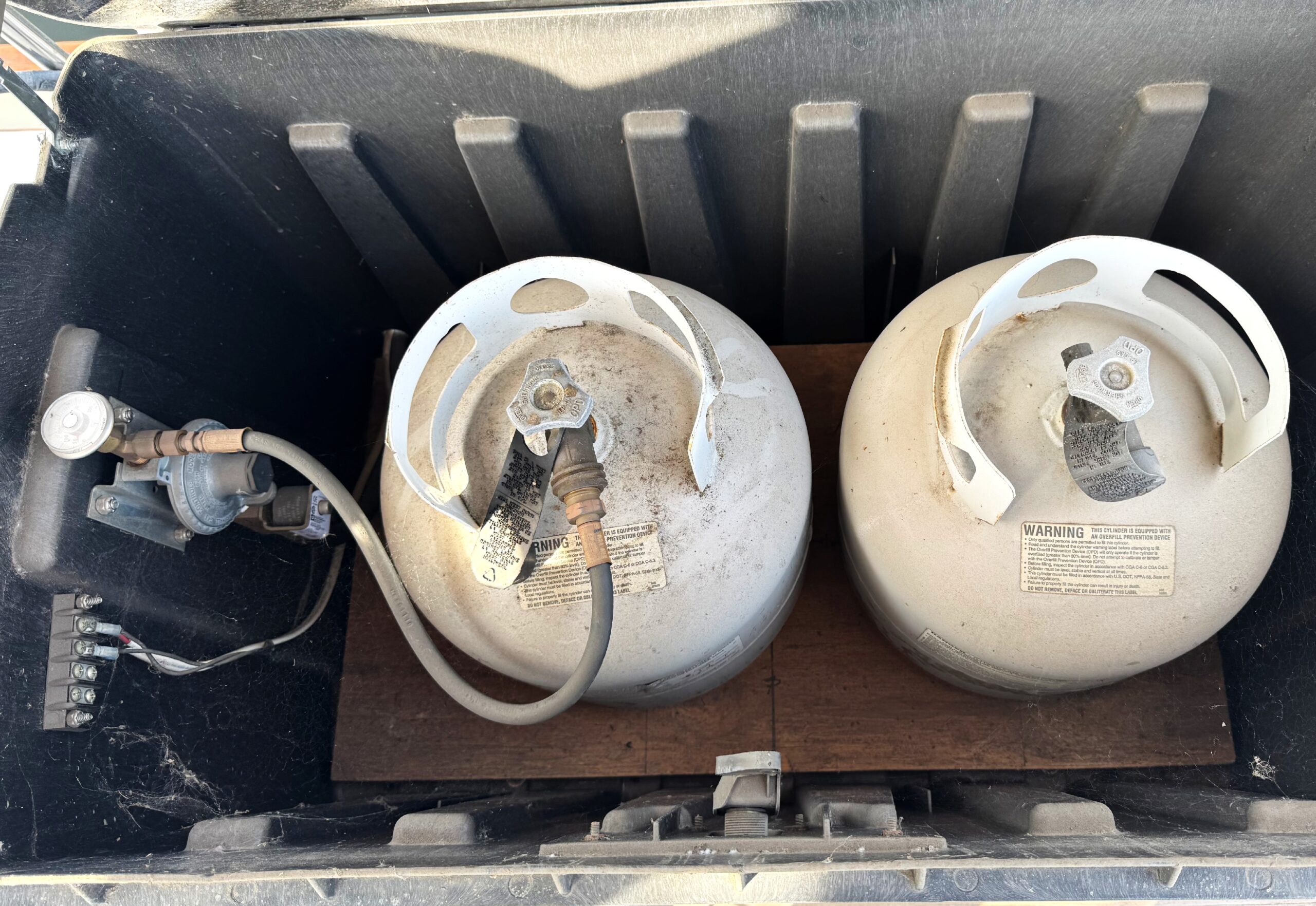 1985 Eagle Trawler 32