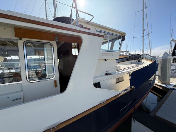 1978 Fisher 38 Trawler