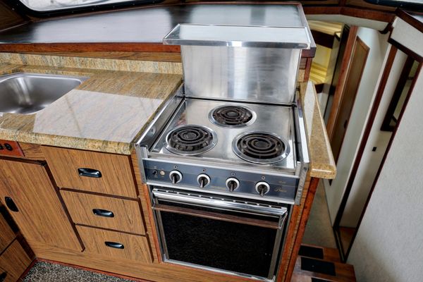 1980 Pacifica 41 Sportfisher