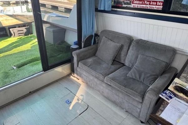 1981 34′ Silverton Convertible