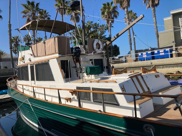 1985 42′ Grand Banks 42 Classic