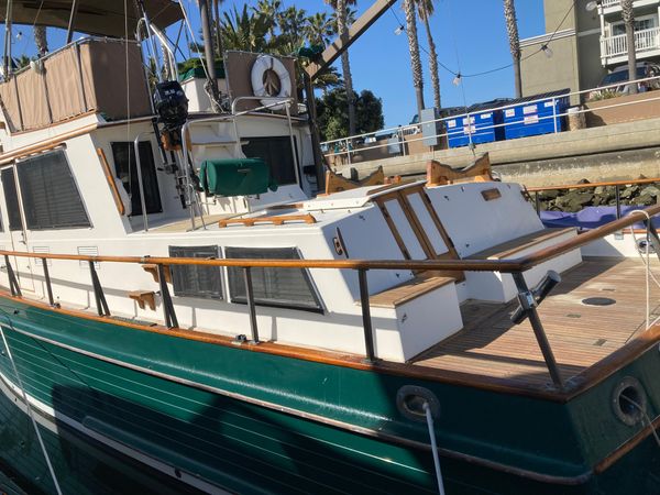 1985 42′ Grand Banks 42 Classic