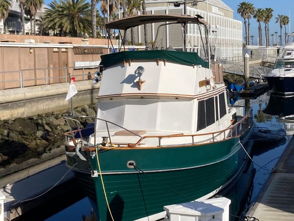 1985 42′ Grand Banks 42 Classic