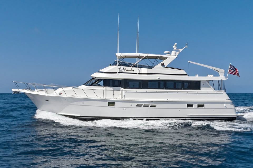 1996 70′ Hatteras Motor Yacht LLC Owned
