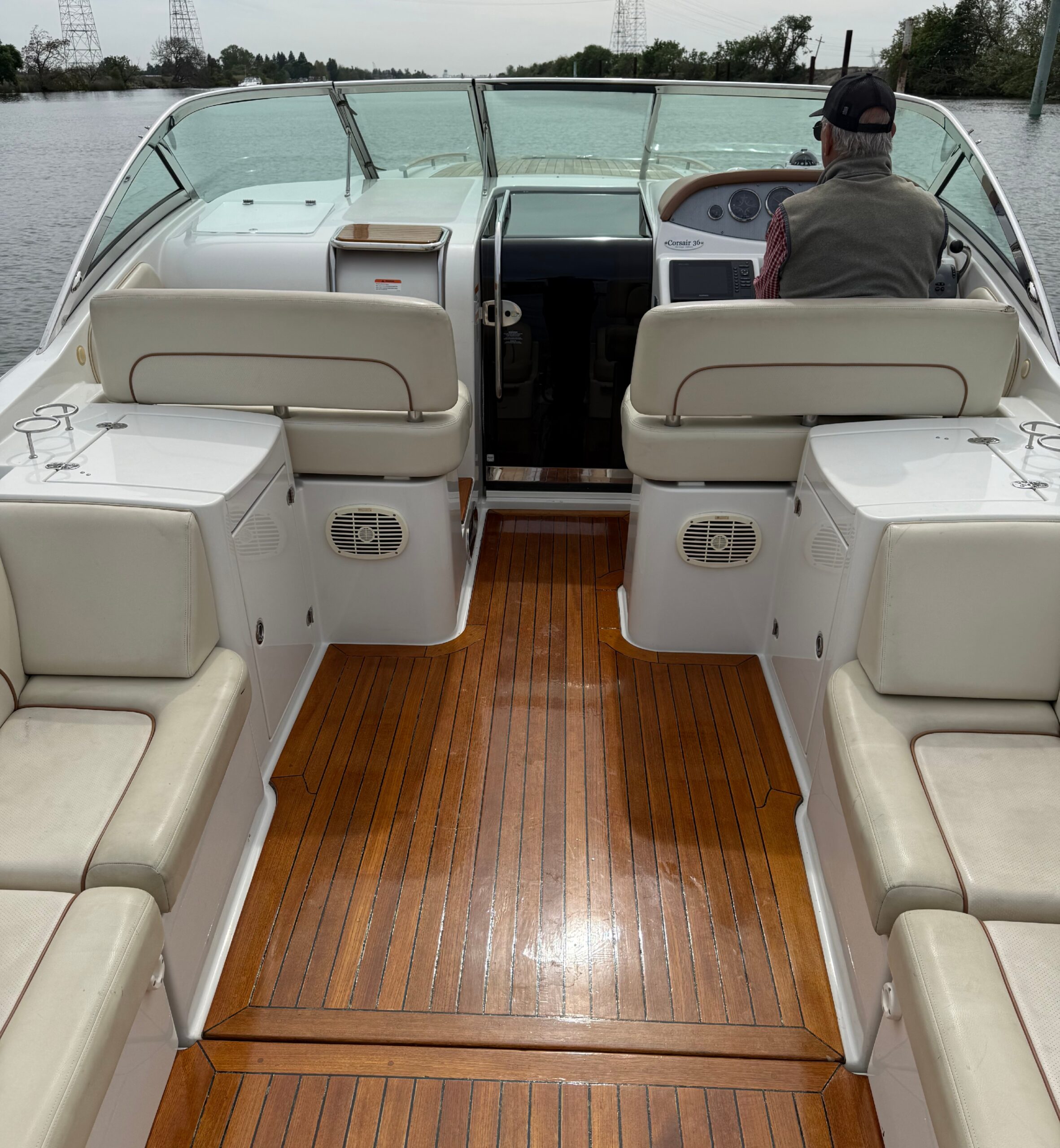 2008 36′ Chris Craft Corsair Heritage