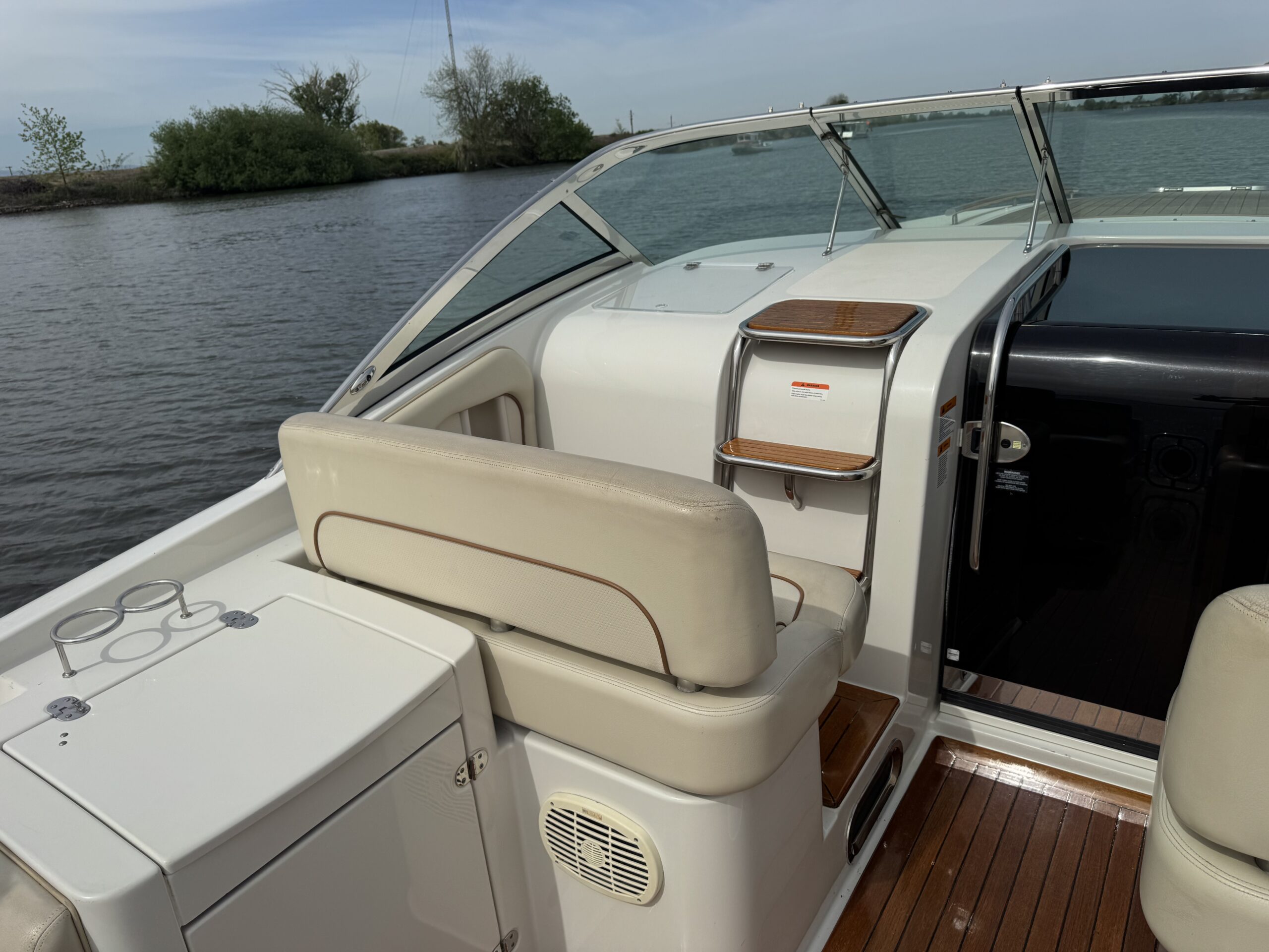 2008 36′ Chris Craft Corsair Heritage