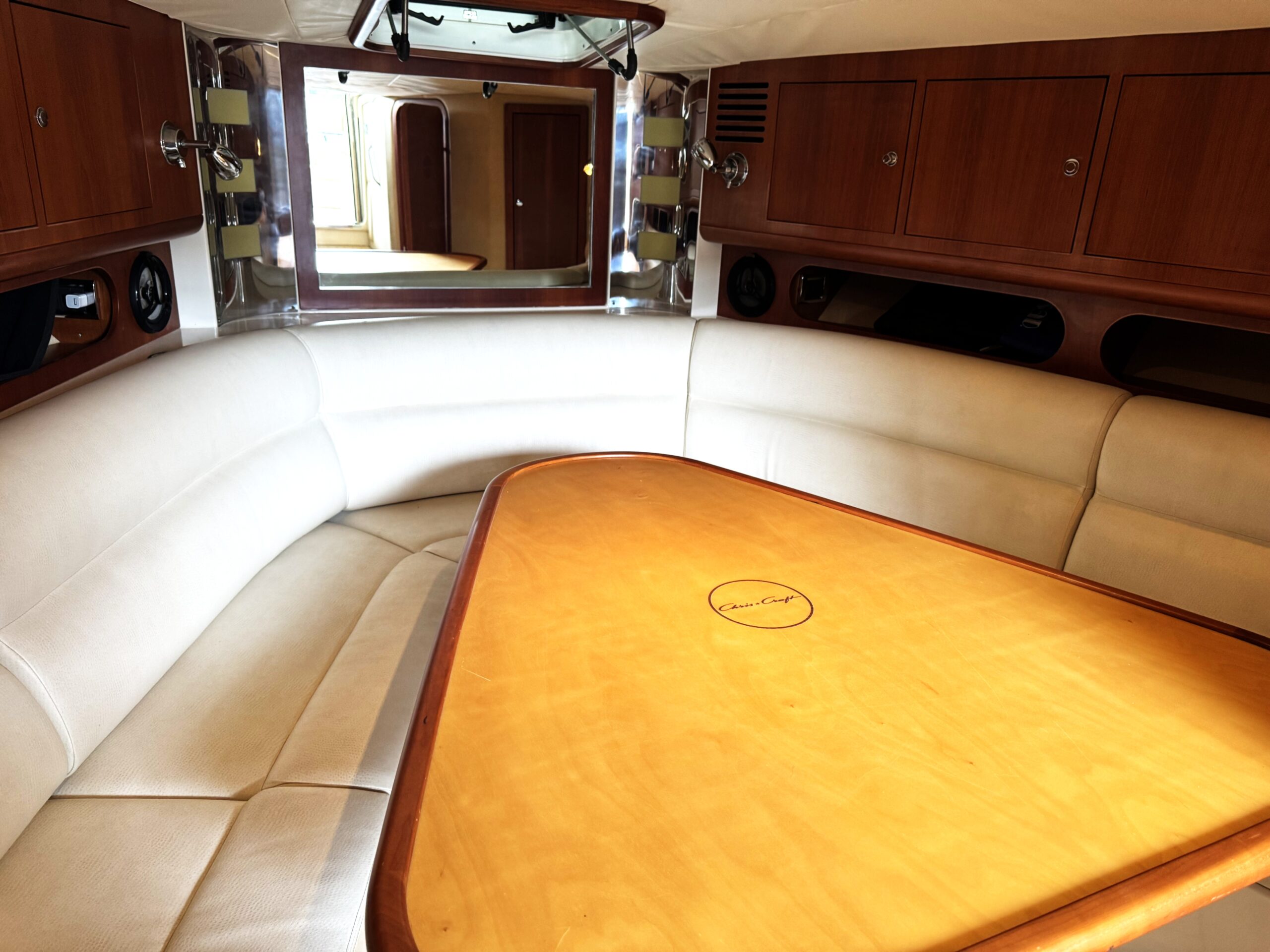 2008 36′ Chris Craft Corsair Heritage