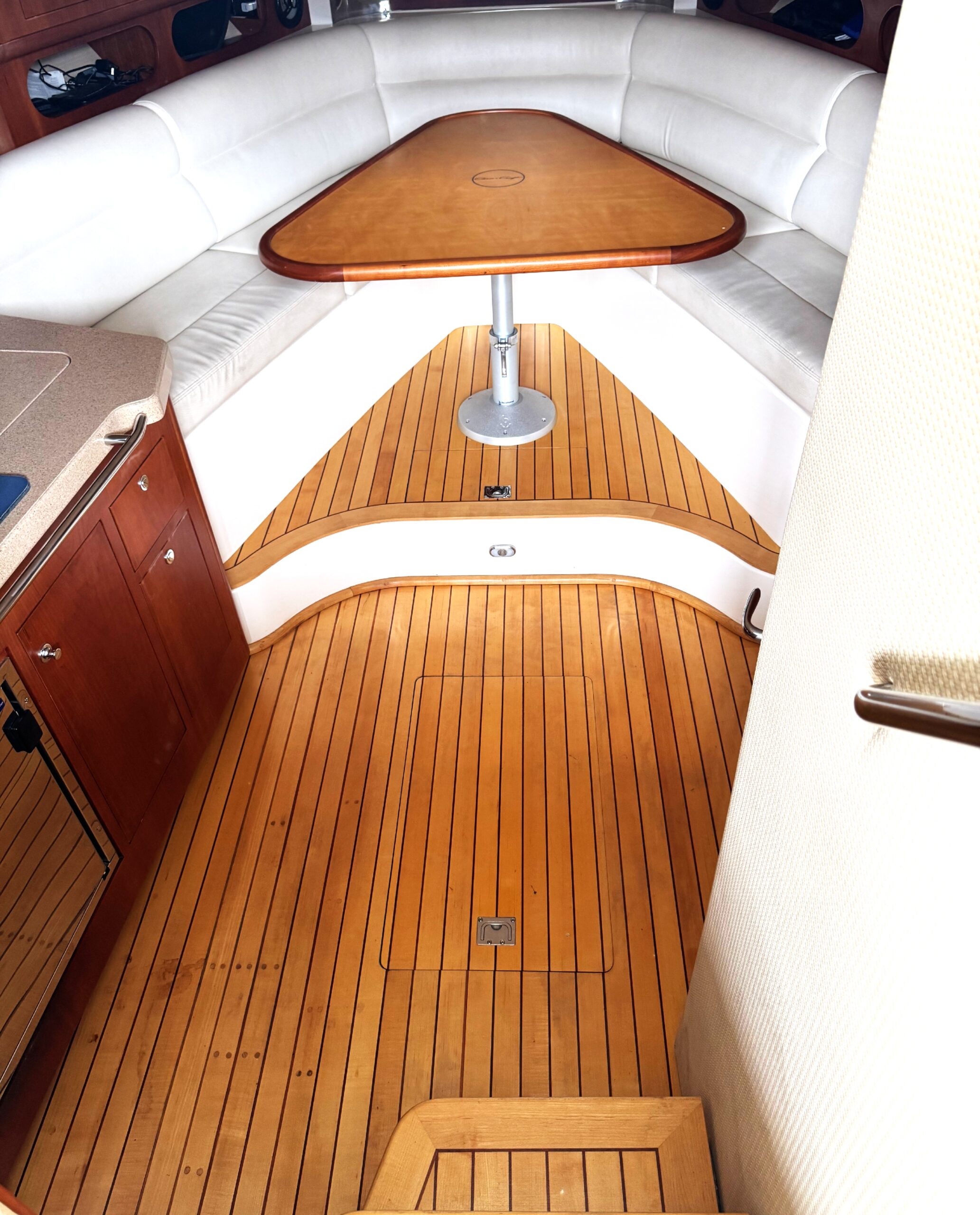 2008 36′ Chris Craft Corsair Heritage