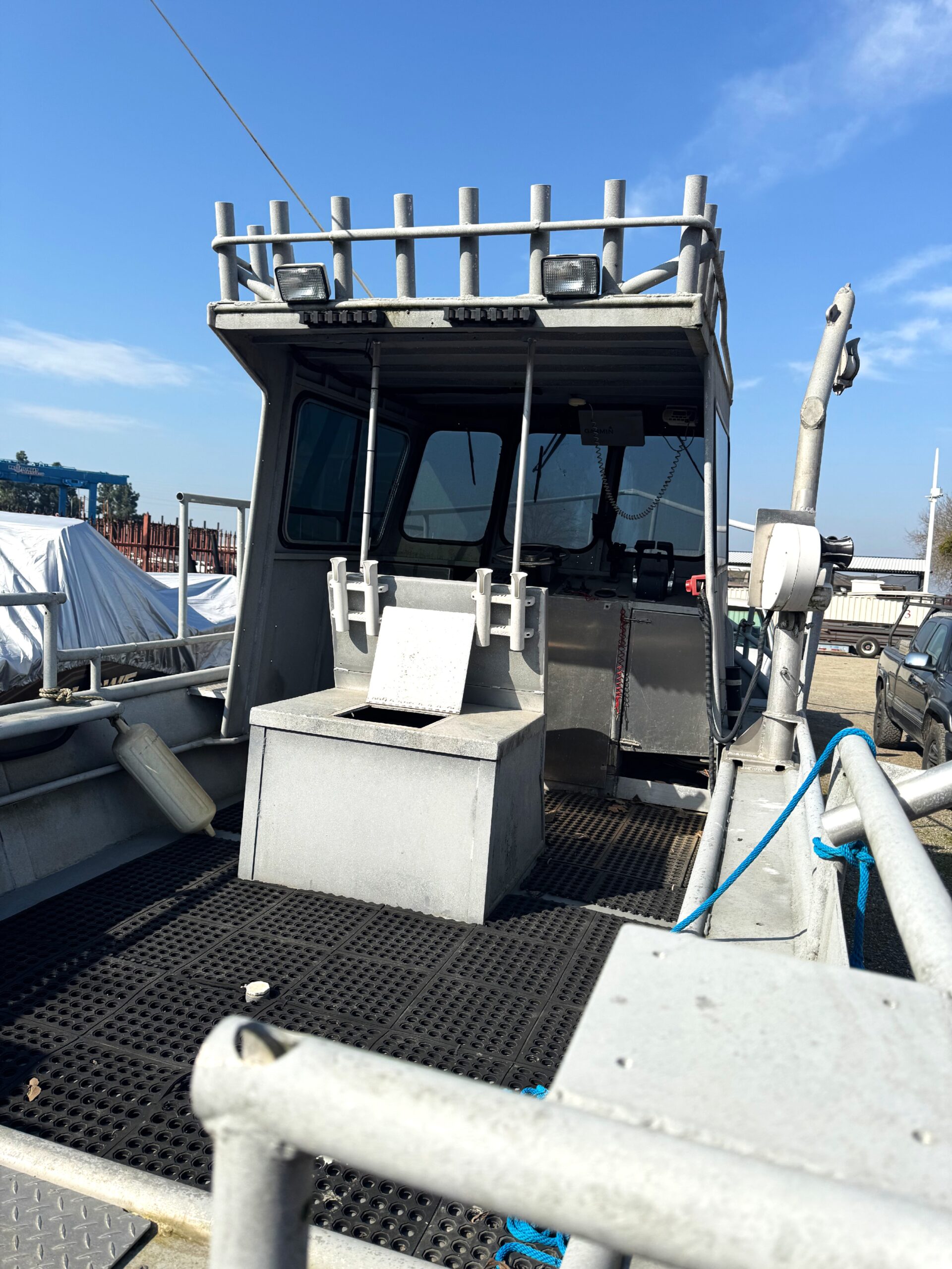 1998 22′ Custom Aluminum Fishing Boat