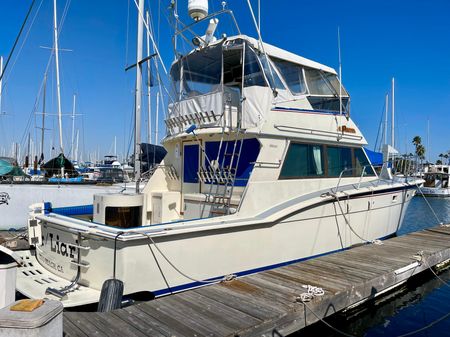 52′ 1986 Hatteras 52 Convertible