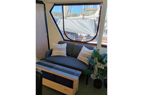 46′ 1988 Vantare 46′ Aft Cabin Wide Body MY