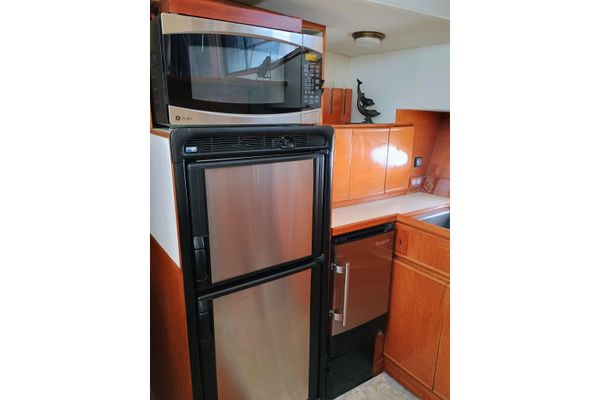 46′ 1988 Vantare 46′ Aft Cabin Wide Body MY