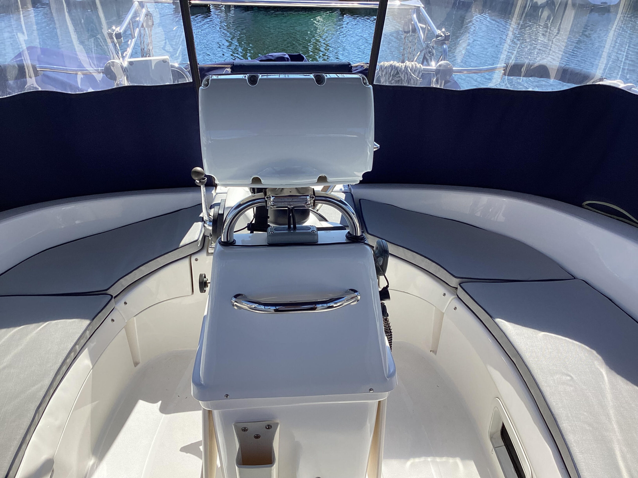 1999 34′ Hunter 340