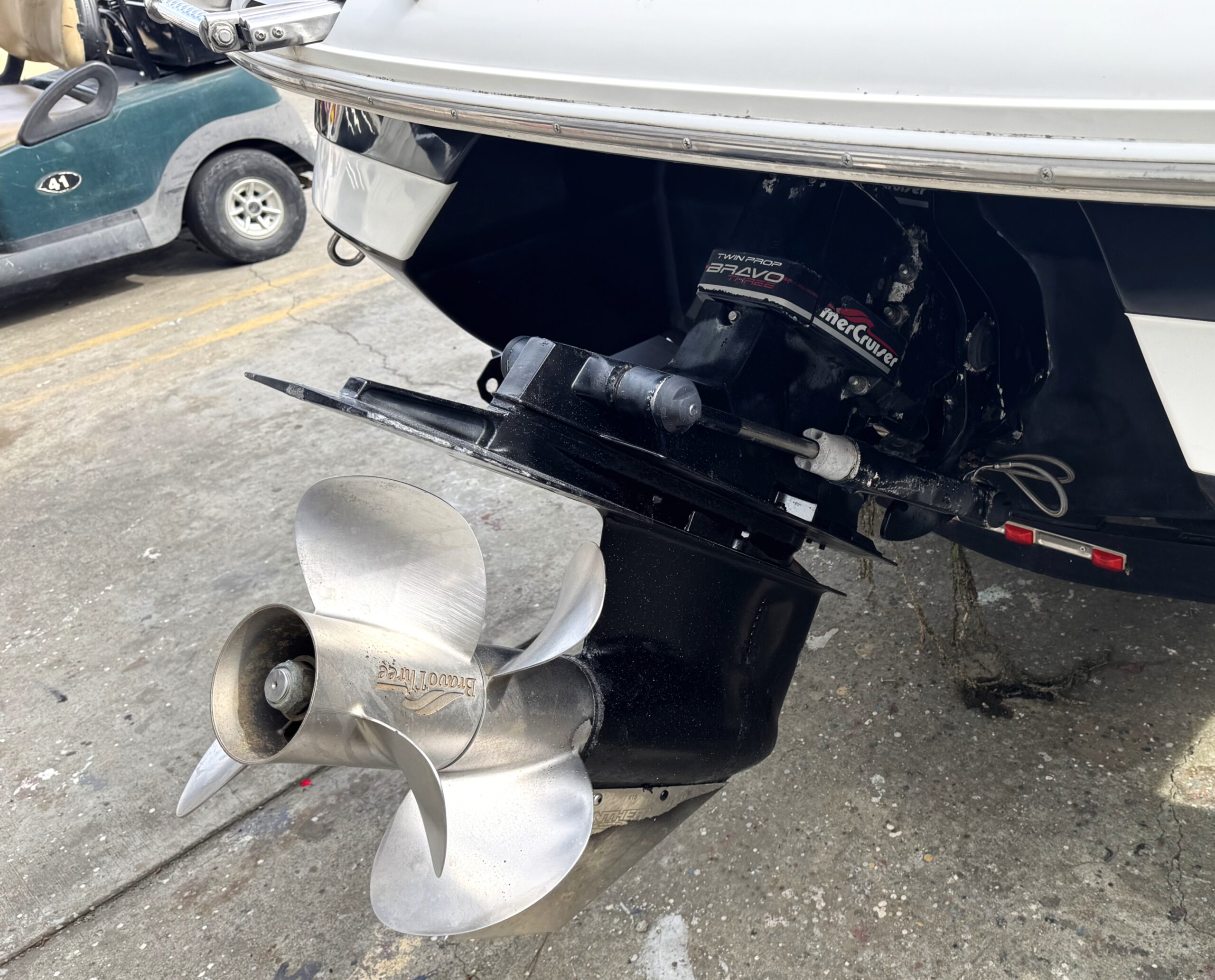 1999 22′ Cobalt 226