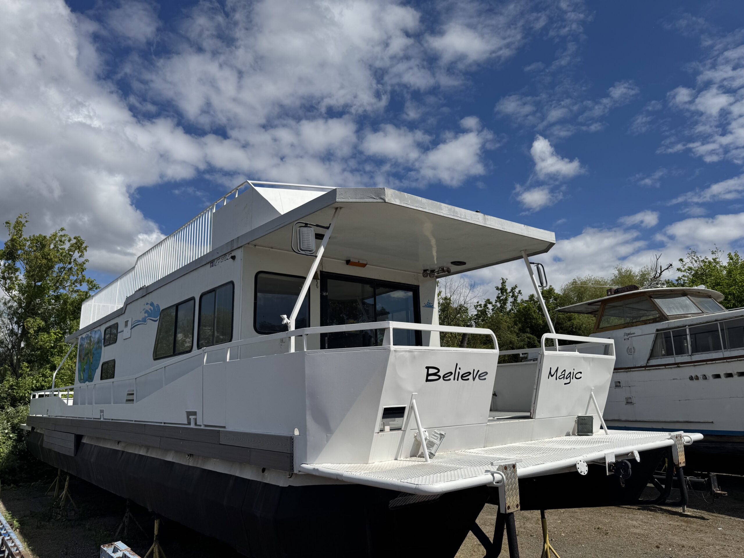 1982 65′ MasterFab Houseboat