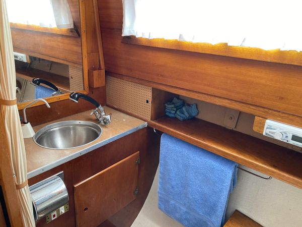 1963 31′ Sumnercraft 31 Motor Sailer