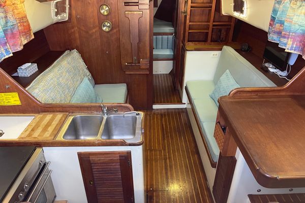 1978 38′ Downeast 38