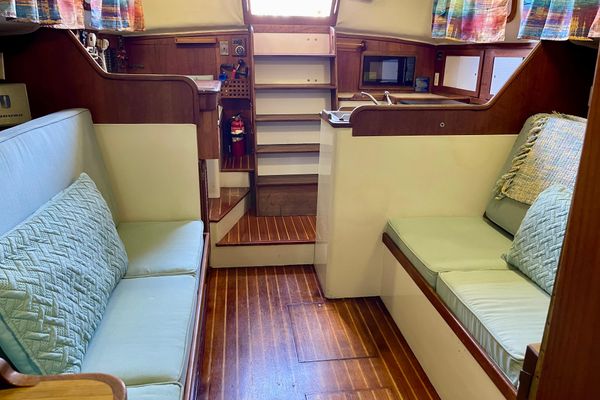 1978 38′ Downeast 38