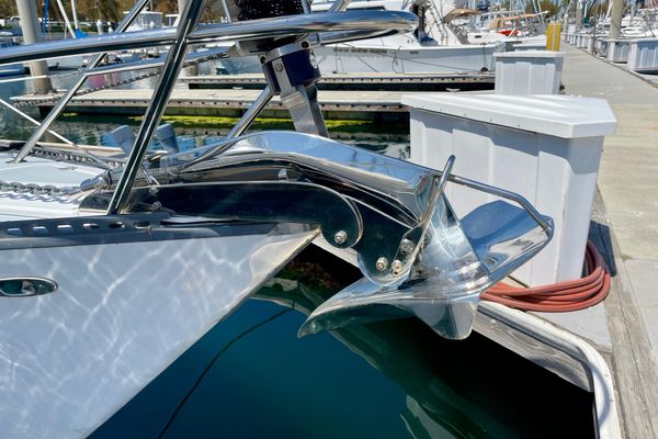 1979 38′ Catalina 38