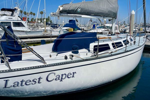 1979 38′ Catalina 38