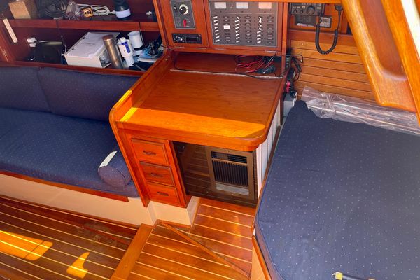 1979 38′ Catalina 38