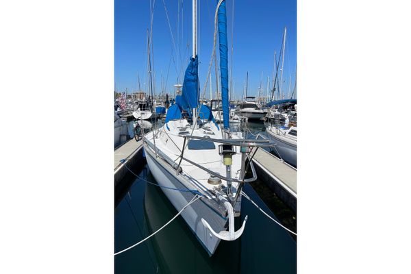 1984 34′ Hunter 34