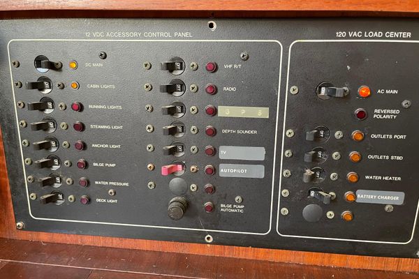 1984 34′ Hunter 34