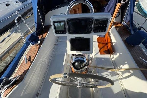 1986 39′ Fairweather Mariner 39